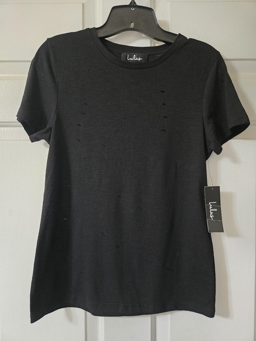 Lulu's Black Distressed Short Sleeve Crewneck Tee Size Small